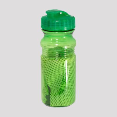 Cooling Towel In Water Bottle Thumbnail