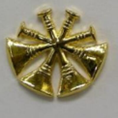 FD 4 Gold Bugle Collar Cutout Thumbnail