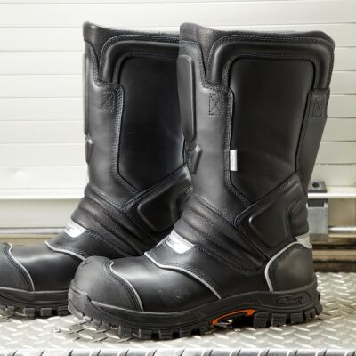 QR14-14" Pull-On Leather Structural Boot Thumbnail
